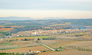 Medinyà des del Sants Metges